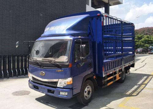 卡車過磅現(xiàn)場